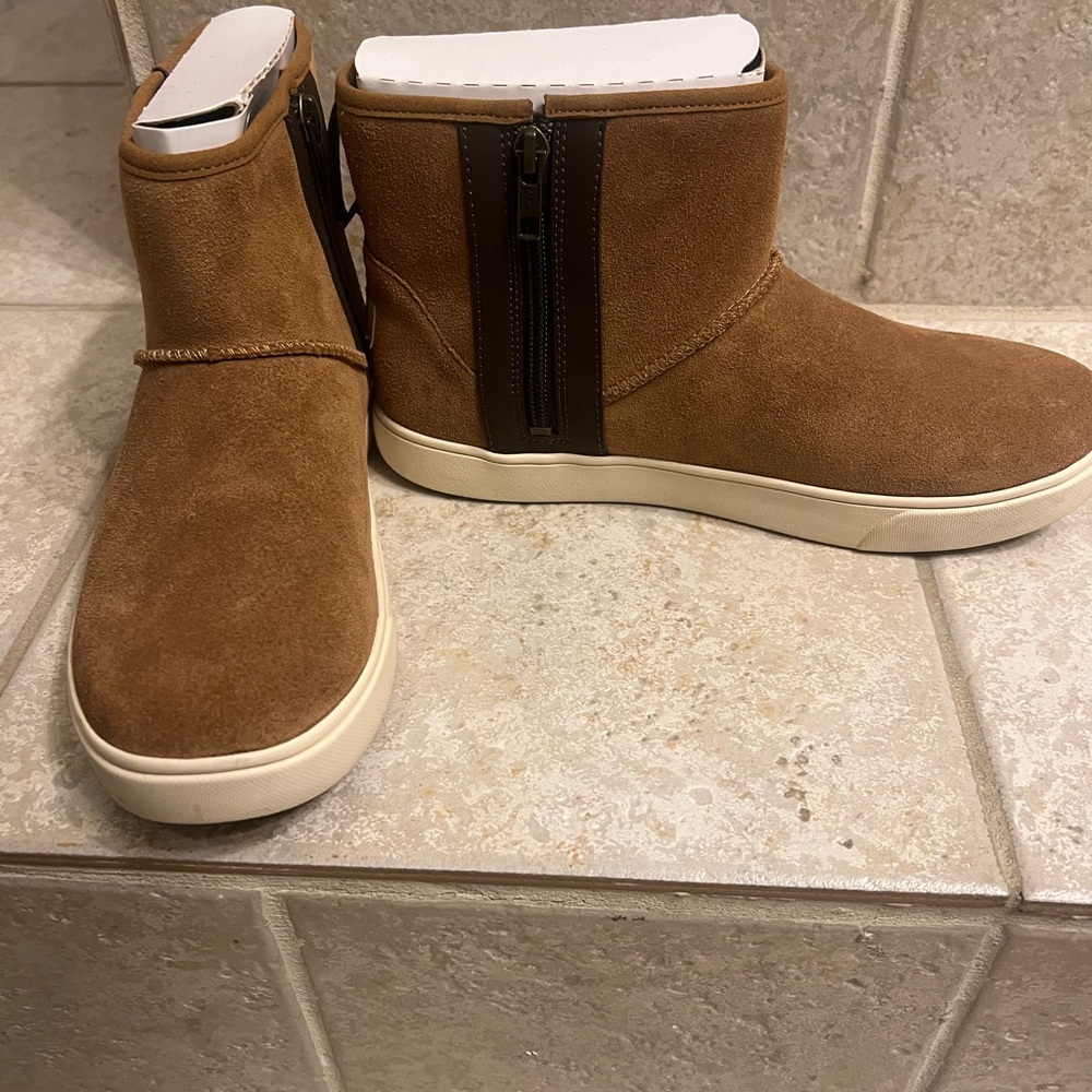 NEW Ugg Adler boots